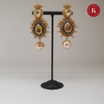 Gold Hanging Earrings with Pearls