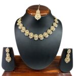 Gold Stone with Small Pearl Necklace Set